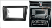 Переходная рамка для Volkswagen Santana (черный глянец) (2012+) 2 DIN - CarBaza