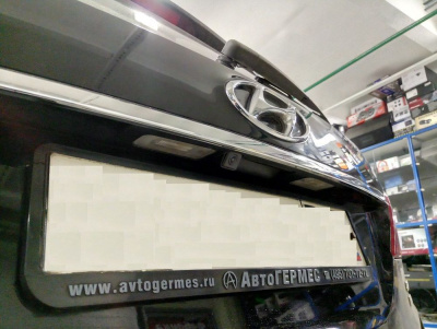 Штатная камера заднего вида для Hyundai Santa Fe III (2012 - 2016) - CarBaza, характеристики