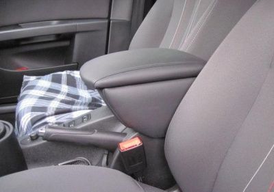 Подлокотник на Seat Leon II (2005-2012) - CarBaza, характеристики