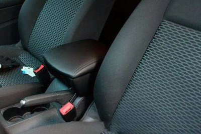 Подлокотник на Volkswagen Golf IV (1997-2003) - CarBaza, характеристики