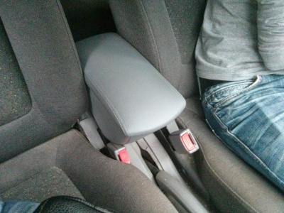 Подлокотник на Hyundai Accent II (1999-2005) - CarBaza, характеристики