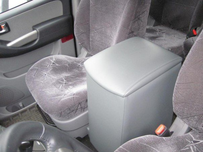 Подлокотник на Hyundai H-1 II (2007+) - CarBaza, характеристики