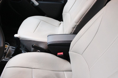 Подлокотник на Lada (ВАЗ) Granta I (2011+) - CarBaza, характеристики