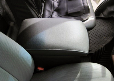 Подлокотник на Volkswagen Caravelle Т4 (1990-2003) - CarBaza, характеристики