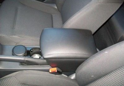 Подлокотник на Volkswagen Jetta VI (2010-2018) - CarBaza, характеристики