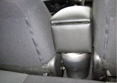 Подлокотник на Nissan Juke I (2010+) - купить в СarBaza, характеристики Подлокотник на Nissan Juke I (2010+) - CarBaza, характеристики