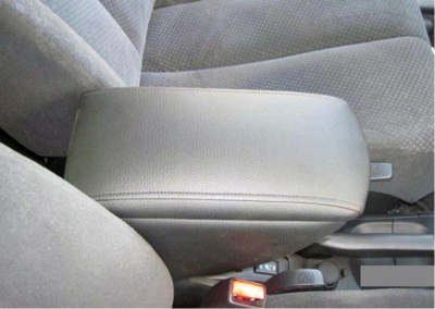 Подлокотник на Nissan Tiida I (2004-2013) - купить в СarBaza, характеристики Подлокотник на Nissan Tiida I (2004-2013) - CarBaza, характеристики