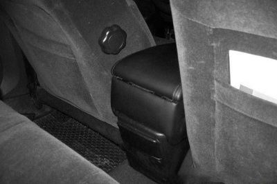 Подлокотник на Mitsubishi Carisma (1995-2004) - купить в СarBaza, характеристики Подлокотник на Mitsubishi Carisma (1995-2004) - CarBaza, характеристики