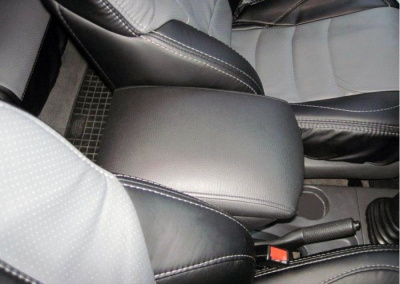 Подлокотник на Mazda Tribute I (2000-2007) - CarBaza, характеристики