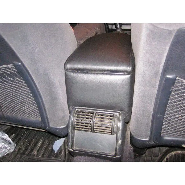 Подлокотник Audi (C4), A6 (C4) Armrest черный: цена, купить на FastDrive